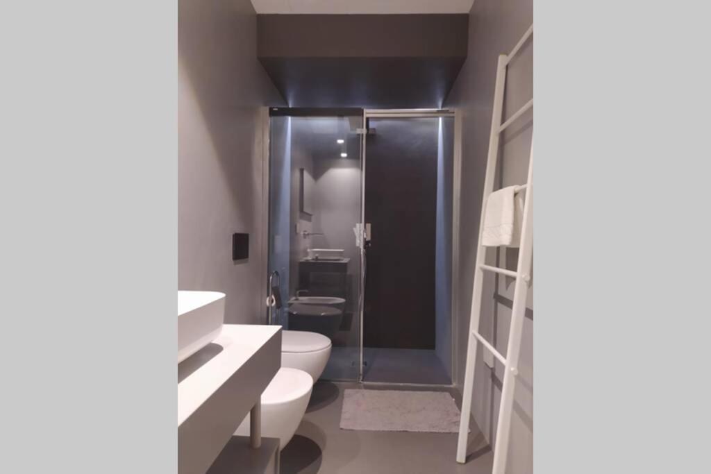 Casa Bianca - Luxury With Balcony In The City Centre タオルミーナ エクステリア 写真